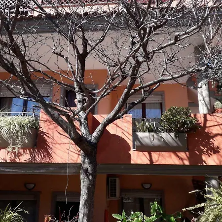 Apartment 47 Via Palmas